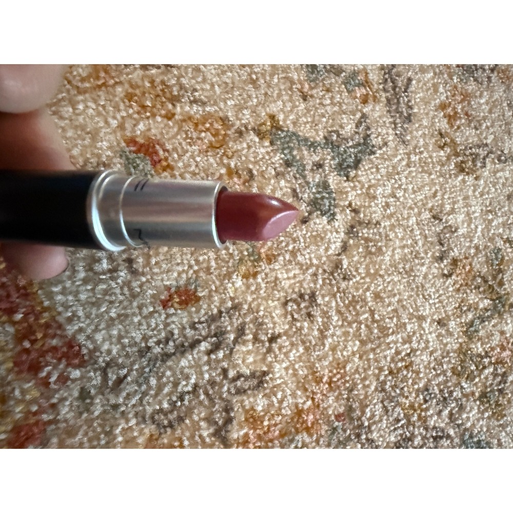 MAC Amplified Creme Lipstick 105 Craving Plum 0.1oz 3g New in Box DISCONTINUED